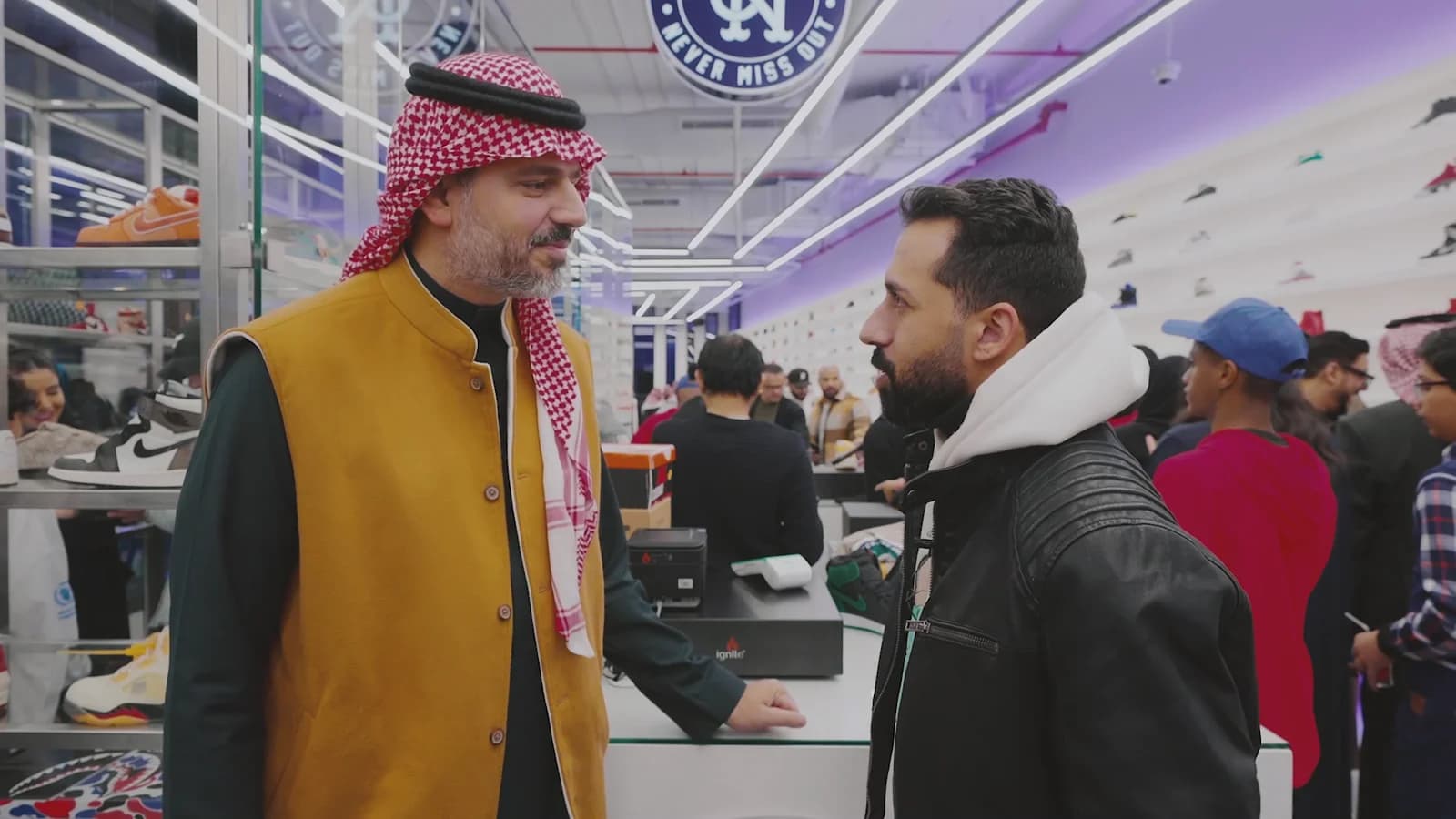 لقاءات خلال الافتتاح